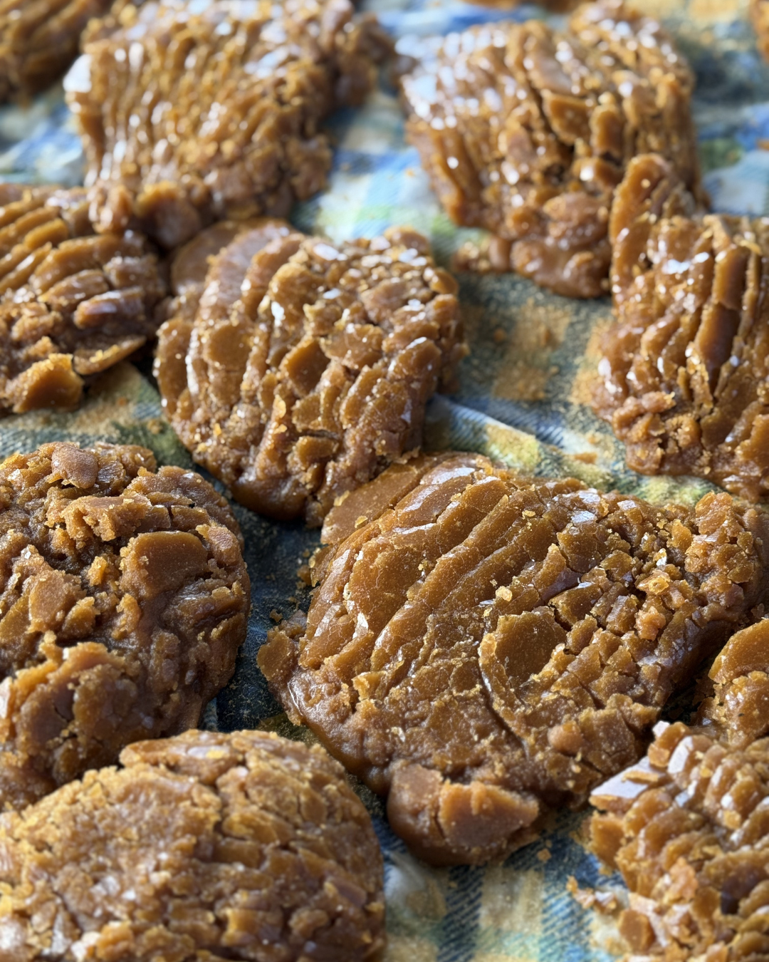 Natural Desi Gur Pessi (Traditional Jaggery Block) — Farm Direct Punjab